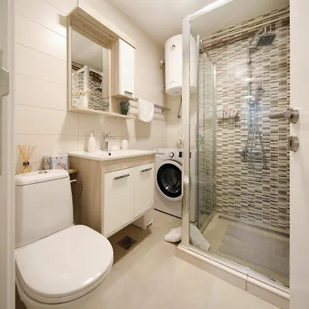 Apartment Studio Drvenija *